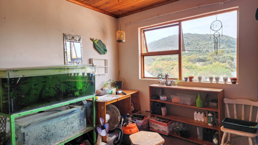 5 Bedroom Property for Sale in Uilenkraalsmond Western Cape